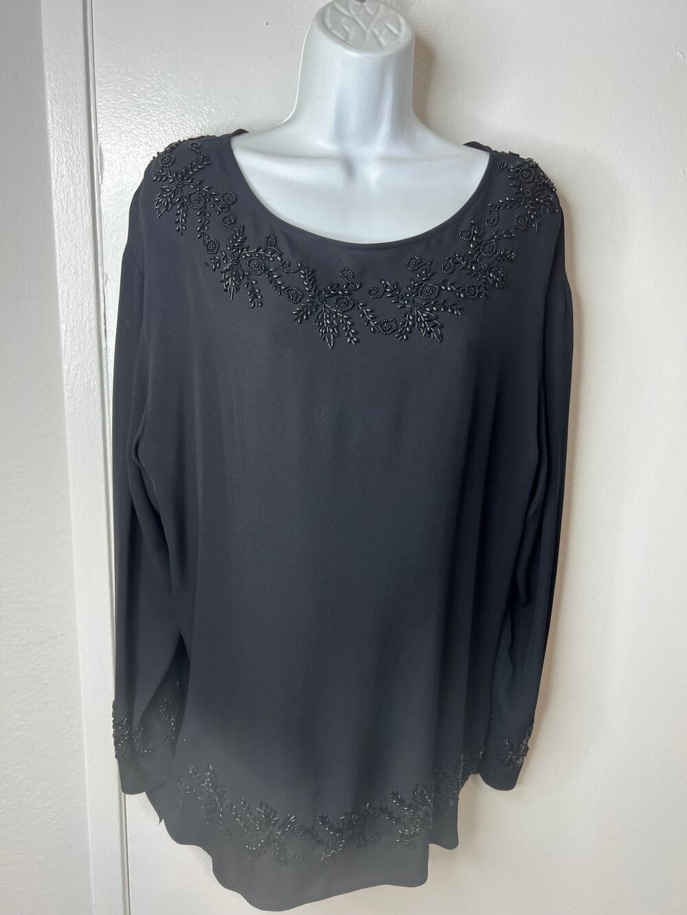 Street Culture Women's 100% Silk Beaded Long Sleeve Tunic Blouse Black ~ Size M